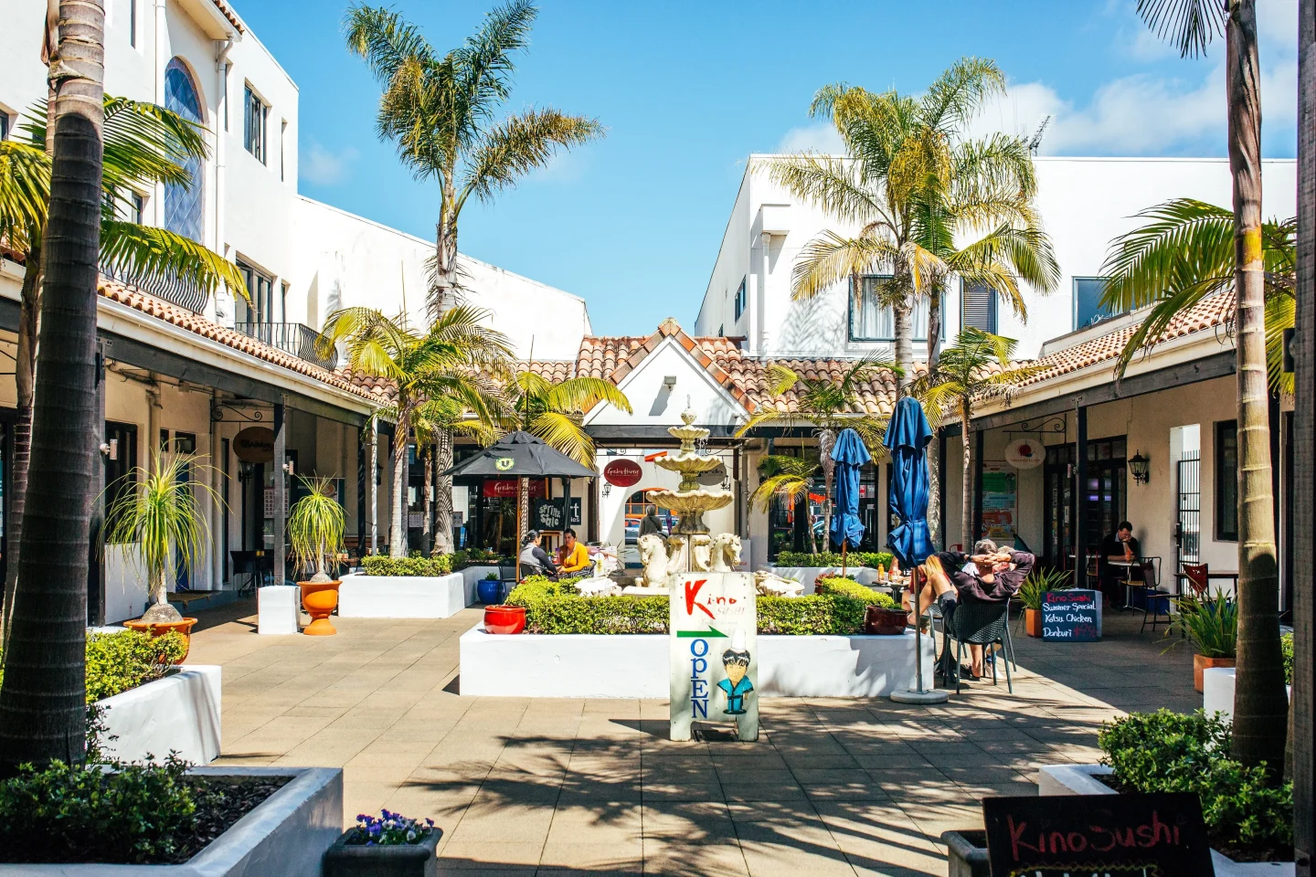 Casabella Lane — Credit: Neat Places