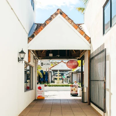 Casabella Lane