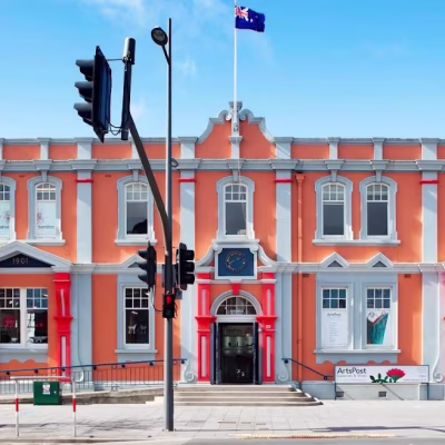 Discover Artspost and the Waikato Society of Arts