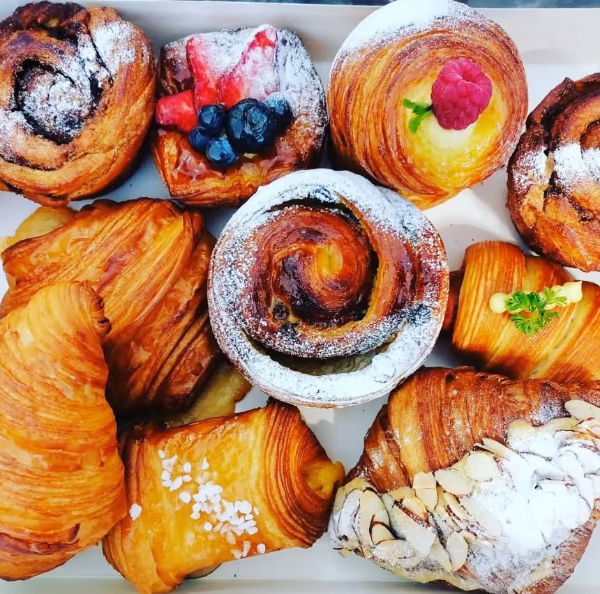 Must Visit Bakeries in Hamilton’s Central City: A Sweet Guide