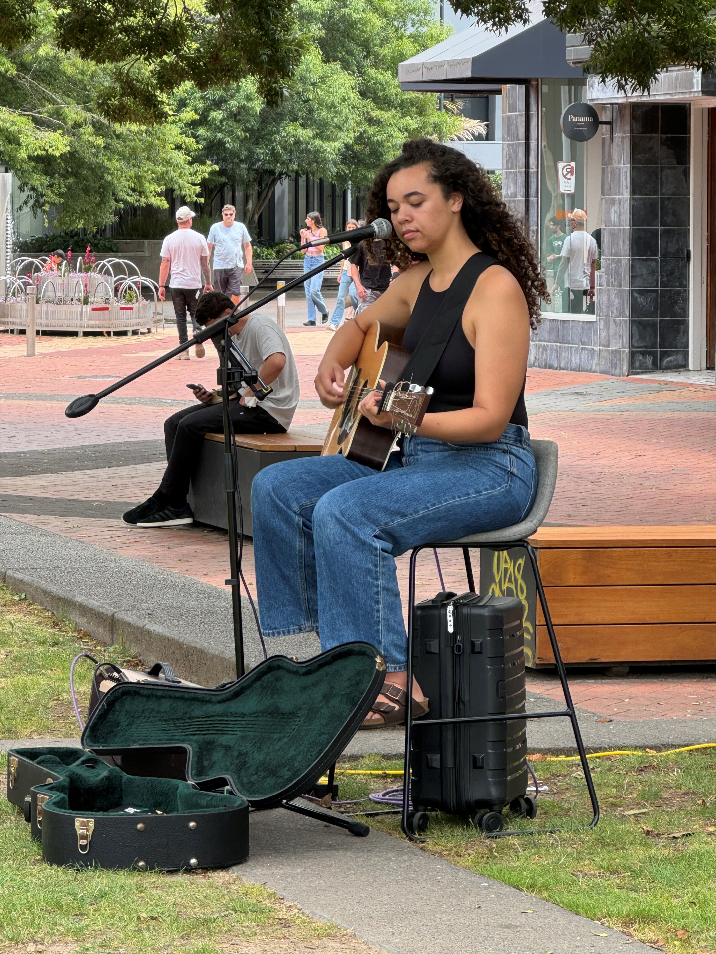 Lunchtime Live Music