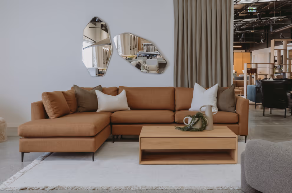 Discover McKenzie & Willis Hamilton