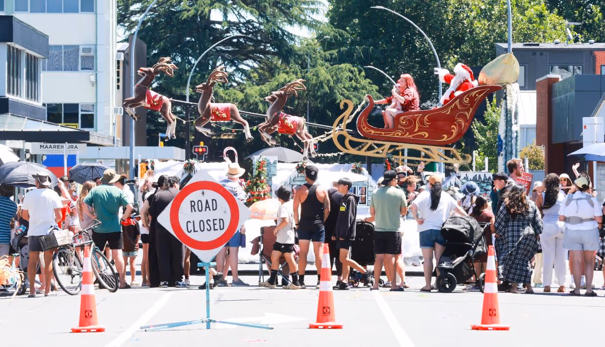 Clear skies draw crowds to Christmas Parade