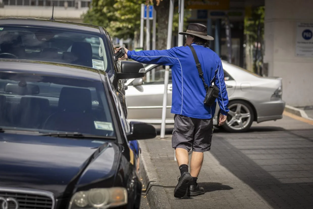Green light for two-hour free parking return in Hamilton