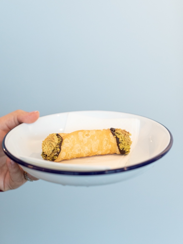 Four Daughters / Wonder Horse — Dubai Cannoli